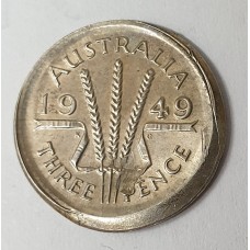 AUSTRALIA 1949 . THREEPENCE . ERROR . SCARCE TYPE OF BROADSTRIKE